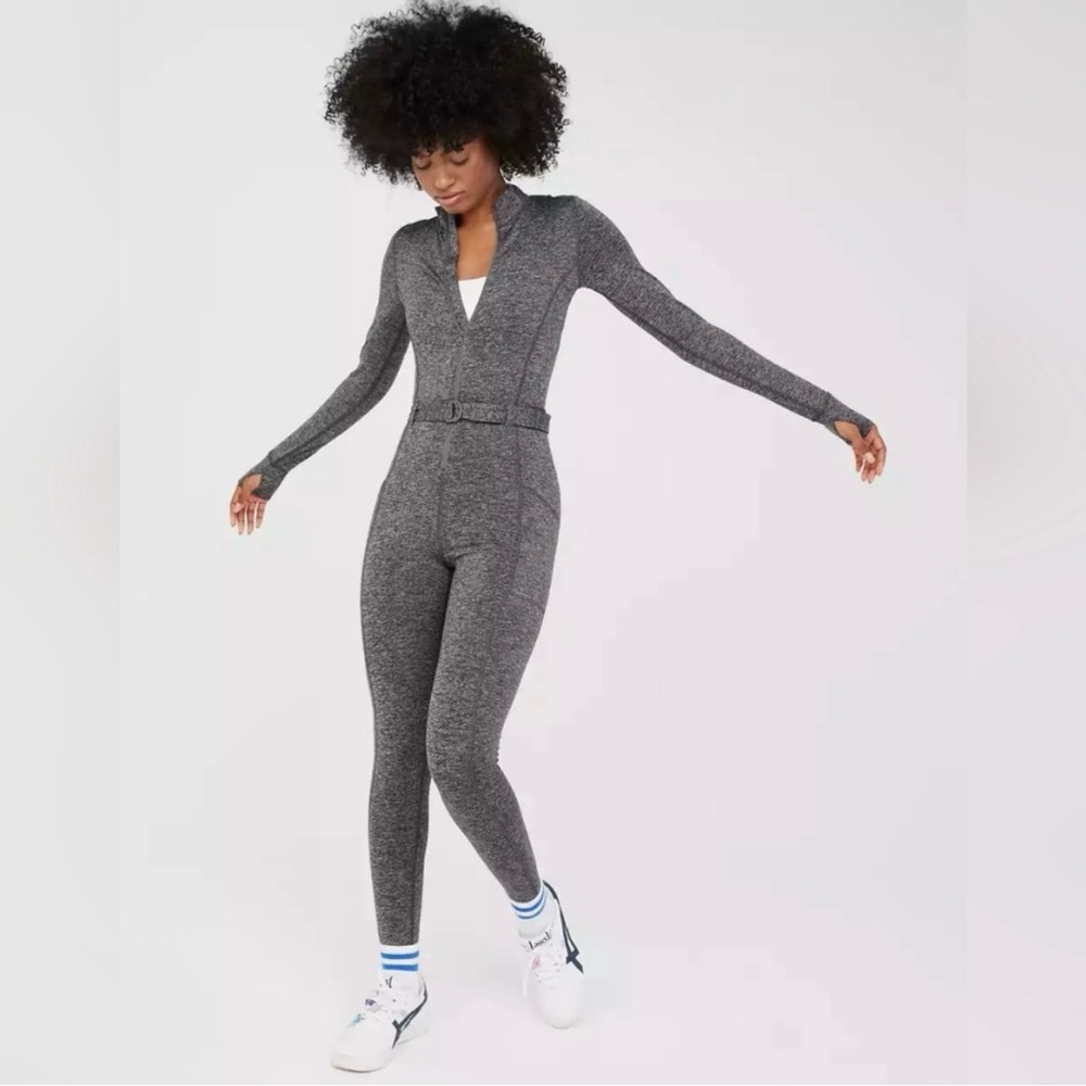 NWT Offline by Aerie Warm Up